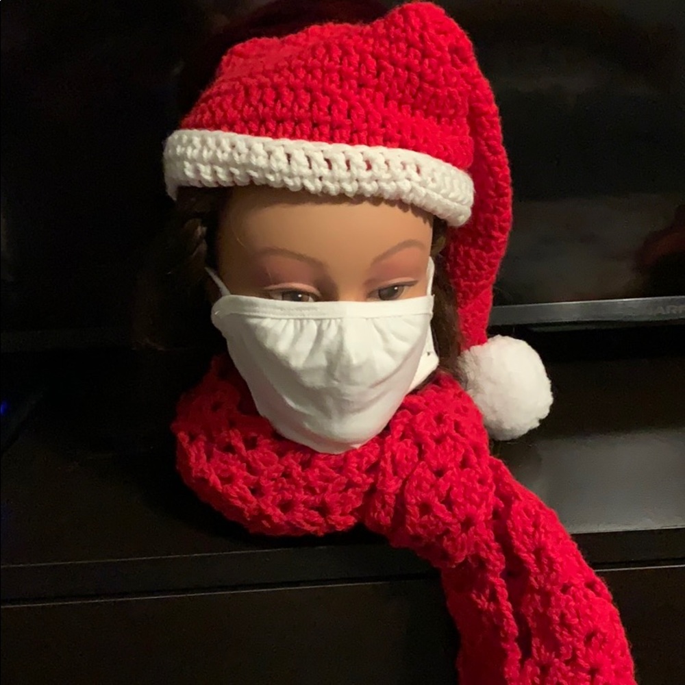 Set of hat , face mask and scarf hand made